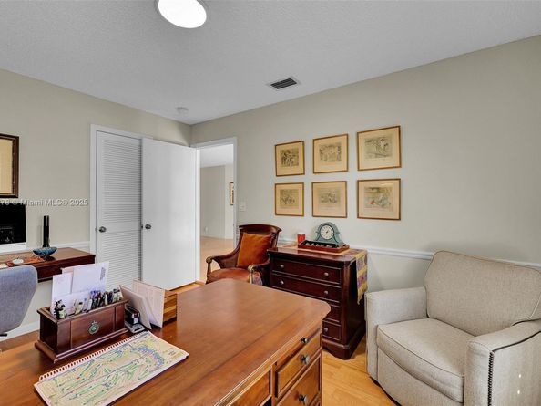 444 Glenbrook Dr, Atlantis FL 33462