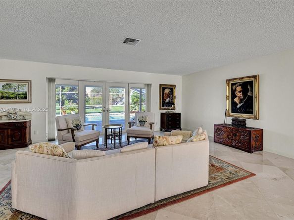 444 Glenbrook Dr, Atlantis FL 33462
