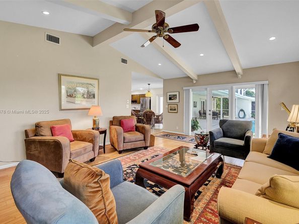 444 Glenbrook Dr, Atlantis FL 33462