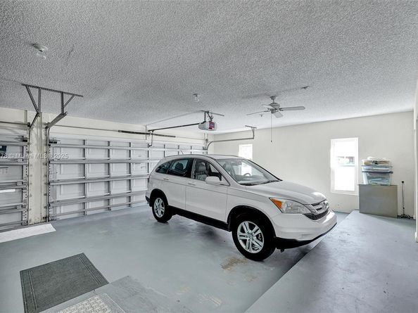 444 Glenbrook Dr, Atlantis FL 33462