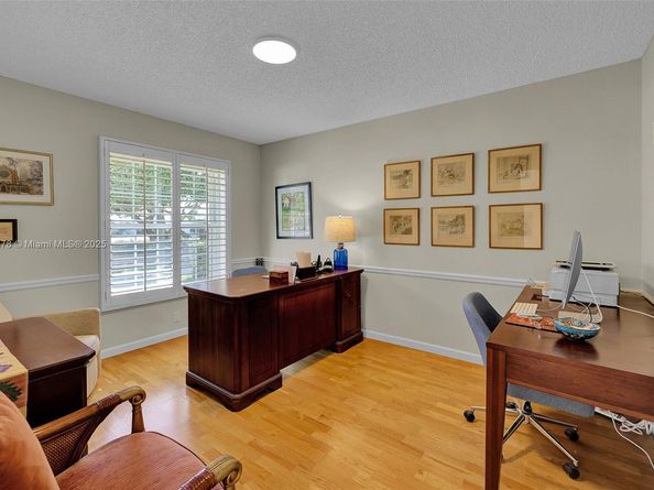 444 Glenbrook Dr, Atlantis FL 33462