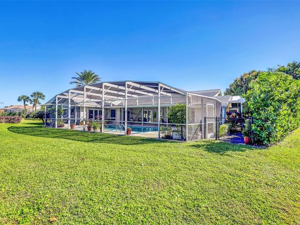 444 Glenbrook Dr, Atlantis FL 33462
