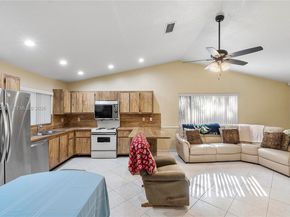 8201 NW 53rd St, Lauderhill FL 33351