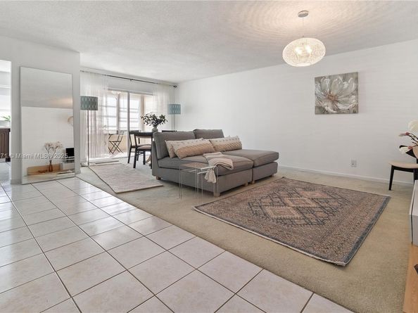 4047 NW 16th St 305, Lauderhill FL 33313