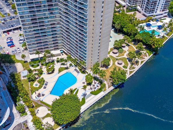2451 Brickell Ave 5EF, Miami FL 33129