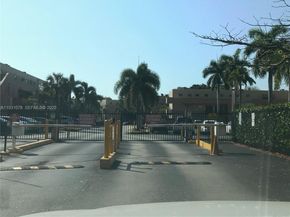 100 NW 87th Ave E102, Miami FL 33172