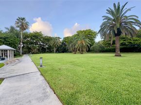 770 NE 69th St 2E, Miami FL 33138