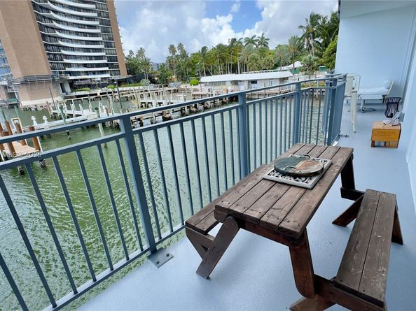 770 NE 69th St 2E, Miami FL 33138