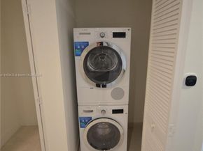 239 SW 9th St 1603, Miami FL 33130