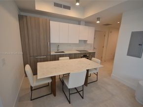 239 SW 9th St 1603, Miami FL 33130