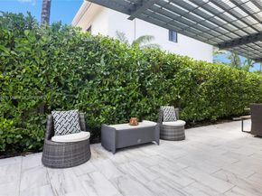 8236 SW 36th St, Miami FL 33155