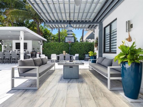 8236 SW 36th St, Miami FL 33155