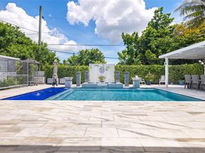 8236 SW 36th St, Miami FL 33155