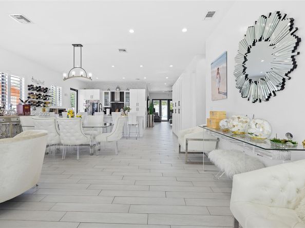 8236 SW 36th St, Miami FL 33155
