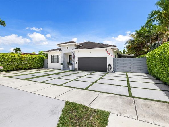 8236 SW 36th St, Miami FL 33155