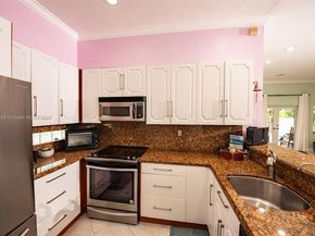 13070 NW 5th St, Pembroke Pines FL 33028