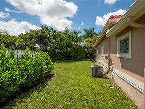 13070 NW 5th St, Pembroke Pines FL 33028