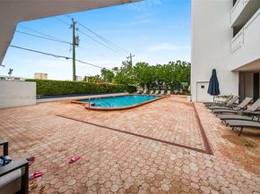 6450 Collins Ave 205, Miami Beach FL 33141