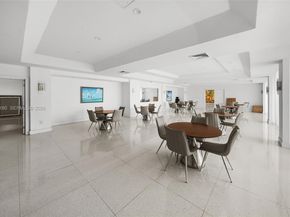6450 Collins Ave 205, Miami Beach FL 33141