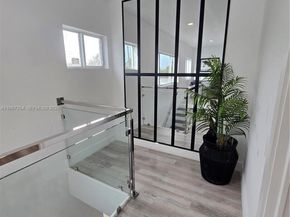 1453 NW 70th St, Miami FL 33147