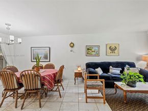 2320 Jackson St 6, Hollywood FL 33020