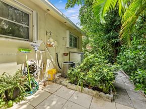 2320 Jackson St 6, Hollywood FL 33020