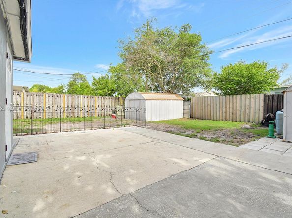 6336 SW 22nd St, Miramar FL 33023