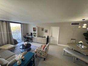 500 Three Islands Blvd M24, Hallandale Beach FL 33009