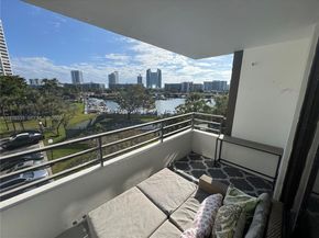 500 Three Islands Blvd M24, Hallandale Beach FL 33009