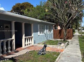 729 NE 2nd Ct, Hallandale Beach FL 33009