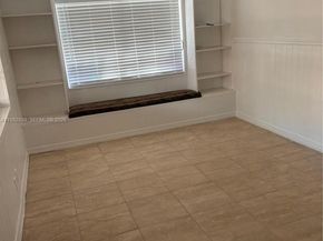 729 NE 2nd Ct, Hallandale Beach FL 33009