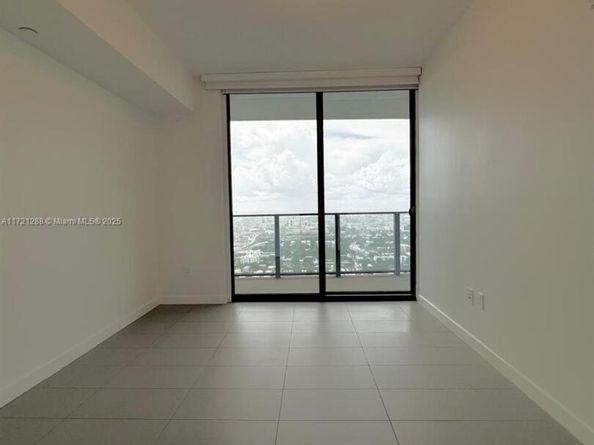 1600 NE 1st Ave 3514, Miami FL 33132