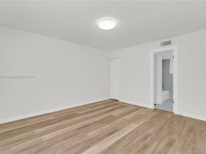 4709 NW 7th St 2049, Miami FL 33126