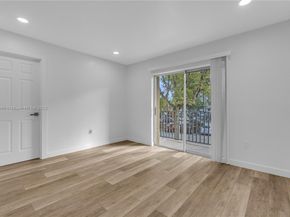 4709 NW 7th St 2049, Miami FL 33126