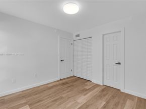 4709 NW 7th St 2049, Miami FL 33126