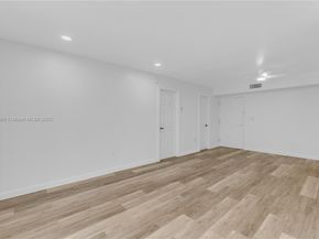 4709 NW 7th St 2049, Miami FL 33126