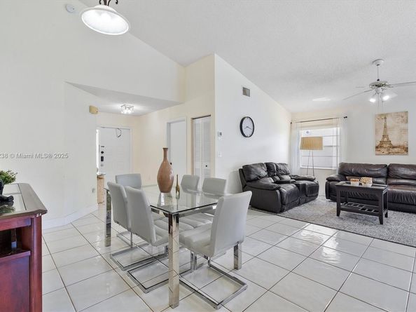 12265 NW 32nd Mnr, Sunrise FL 33323