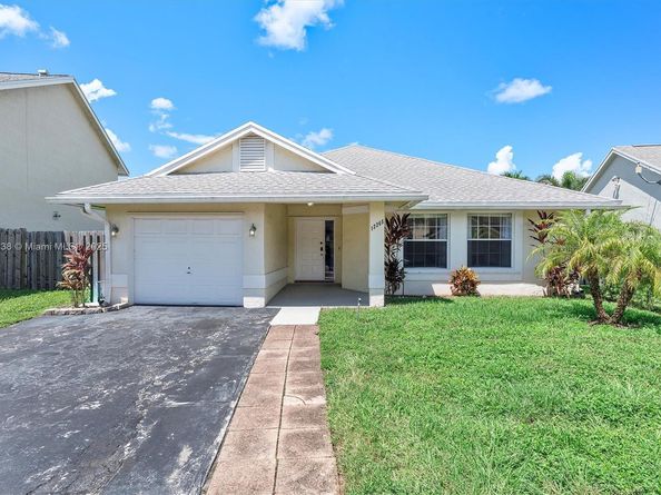 12265 NW 32nd Mnr, Sunrise FL 33323