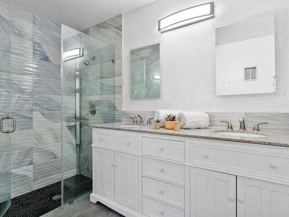 12265 NW 32nd Mnr, Sunrise FL 33323
