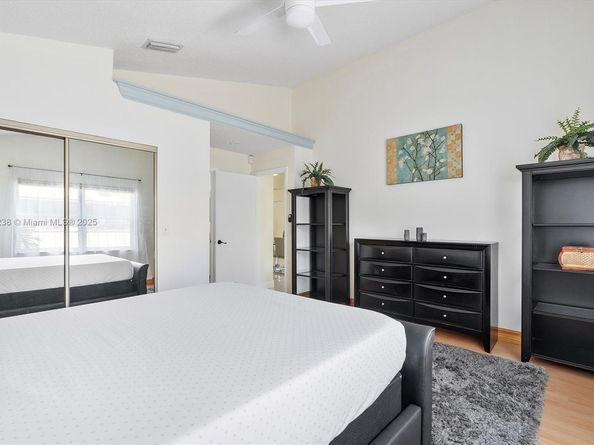 12265 NW 32nd Mnr, Sunrise FL 33323