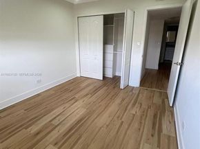 8107 SW 72nd Ave 423E, Miami FL 33143