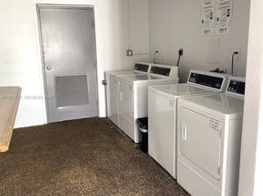 8107 SW 72nd Ave 423E, Miami FL 33143