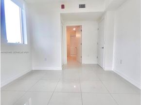 7661 NW 107th Ave 407, Doral FL 33178