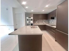 7661 NW 107th Ave 407, Doral FL 33178