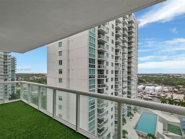 1871 NW S River Dr 1606, Miami FL 33125