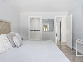 12845 SW 72nd Ter, Miami FL 33183