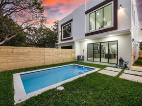 535 NW 52nd St, Miami FL 33127