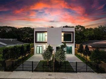 535 NW 52nd St