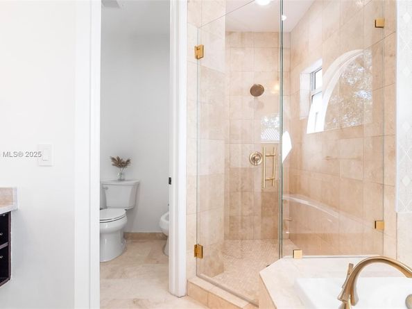 3559 Forest View Cir, Dania Beach FL 33312