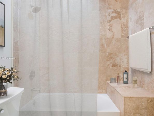 3559 Forest View Cir, Dania Beach FL 33312